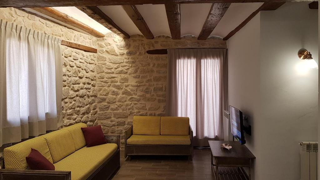 Casa Gabalda Apartamentos วาลเดร์โรเบรส ภายนอก รูปภาพ