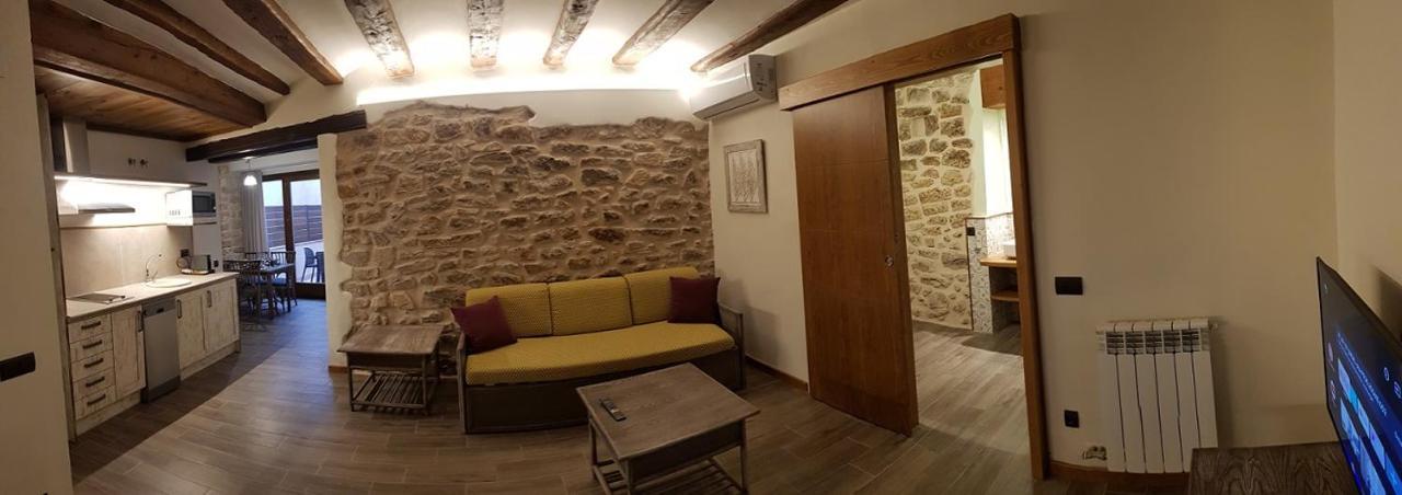 Casa Gabalda Apartamentos วาลเดร์โรเบรส ภายนอก รูปภาพ